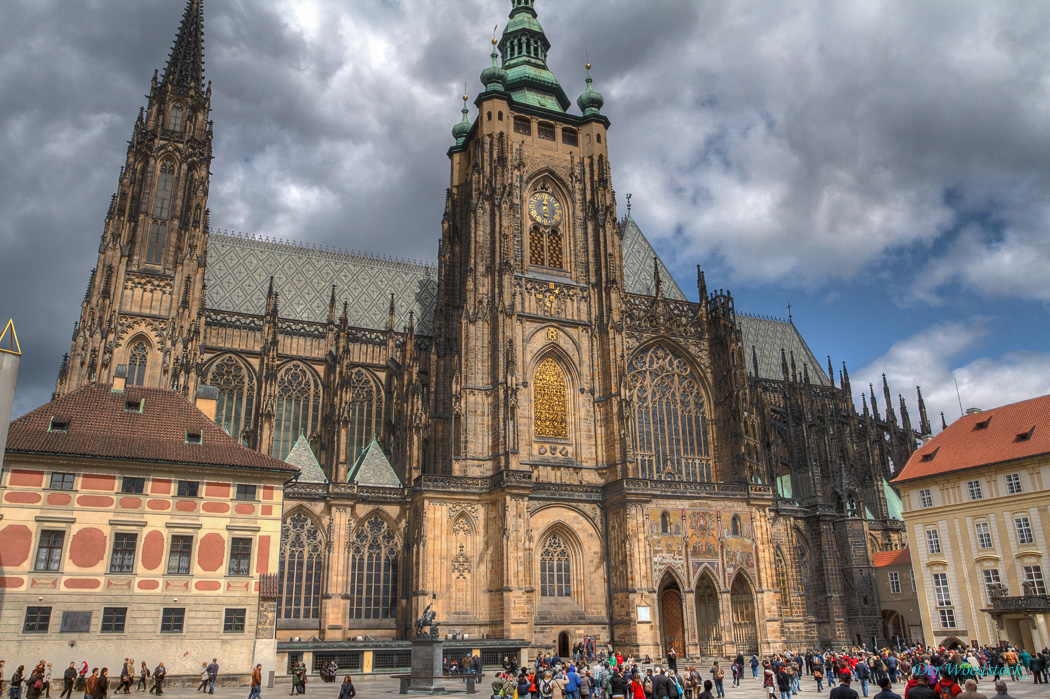 St.-Veits-Dom: der 96 m hohe Südturm